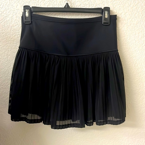Athleta Dresses & Skirts - Athleta athletic black pleated skirt size XS (1)